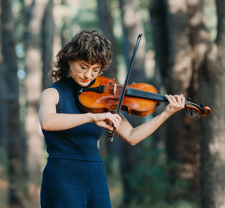 Exploring Sophie Wellington's ‘trans genre’ esthetic