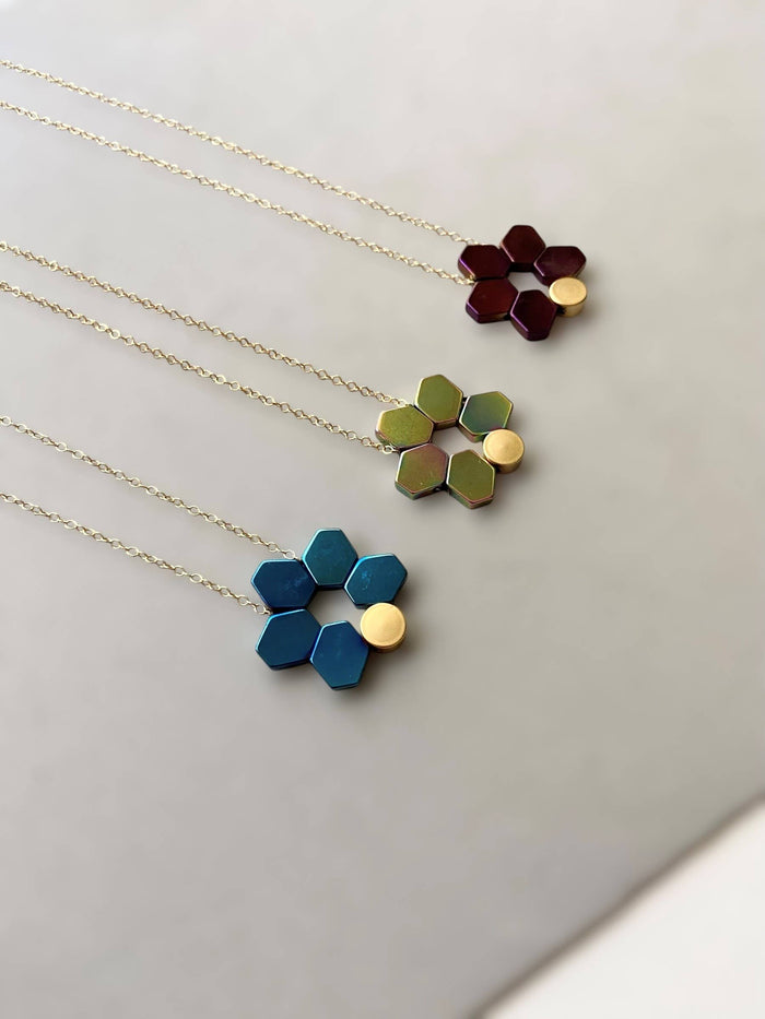 Petals necklace