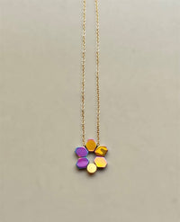 Petals necklace