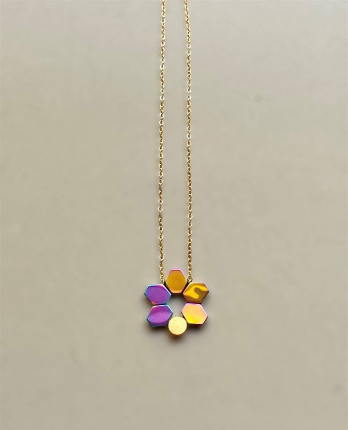 Petals necklace