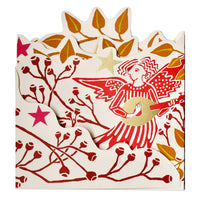 Splendid Shelf Decoration Leaves and Berries