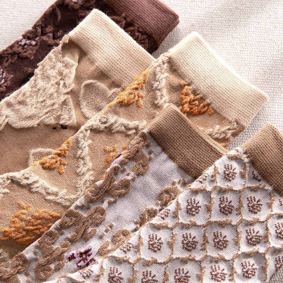 Embroidered Mid Calf Vintage Pattern Socks / AC City