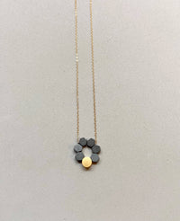 Petals necklace