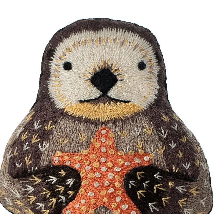 Otter - Embroidery Kit