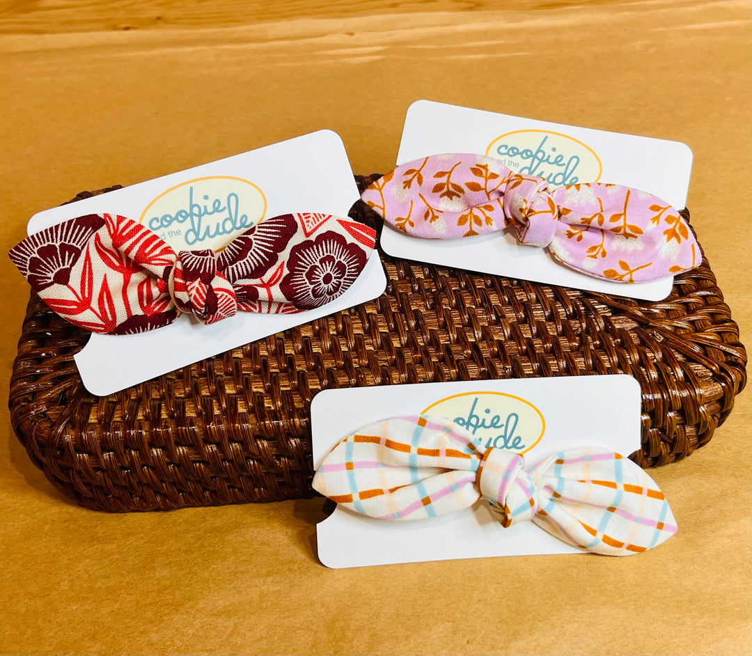 Bow Pony Tail Elastic — Peony