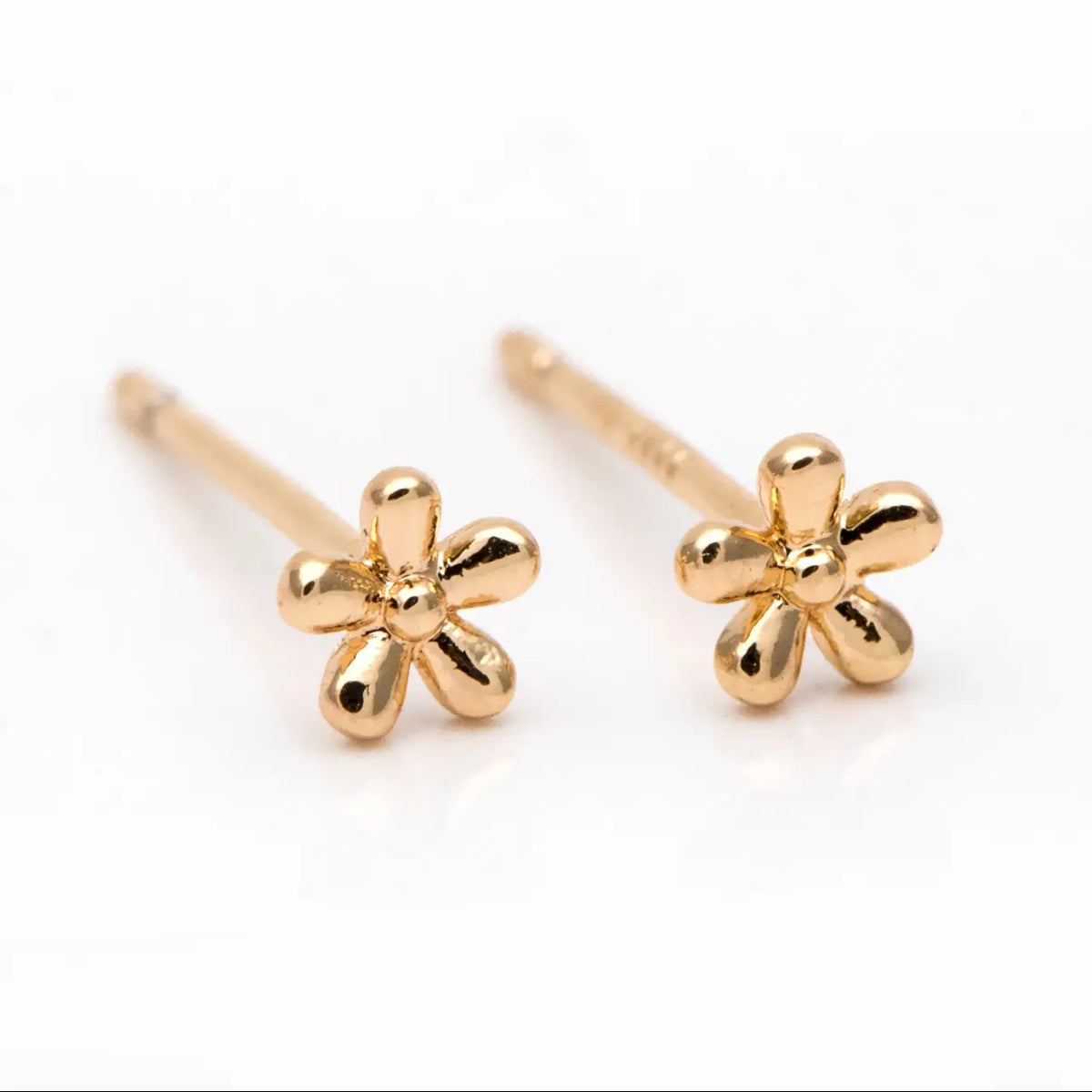 18k Gold Plated Flower Stud Earrings - Dainty & Demure