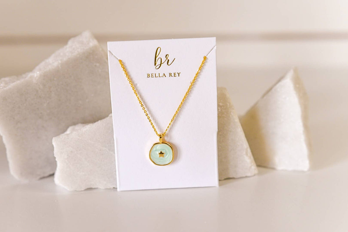 The Clara Dainty Star Charm Necklace 18k Gold Plated / Bella Rey