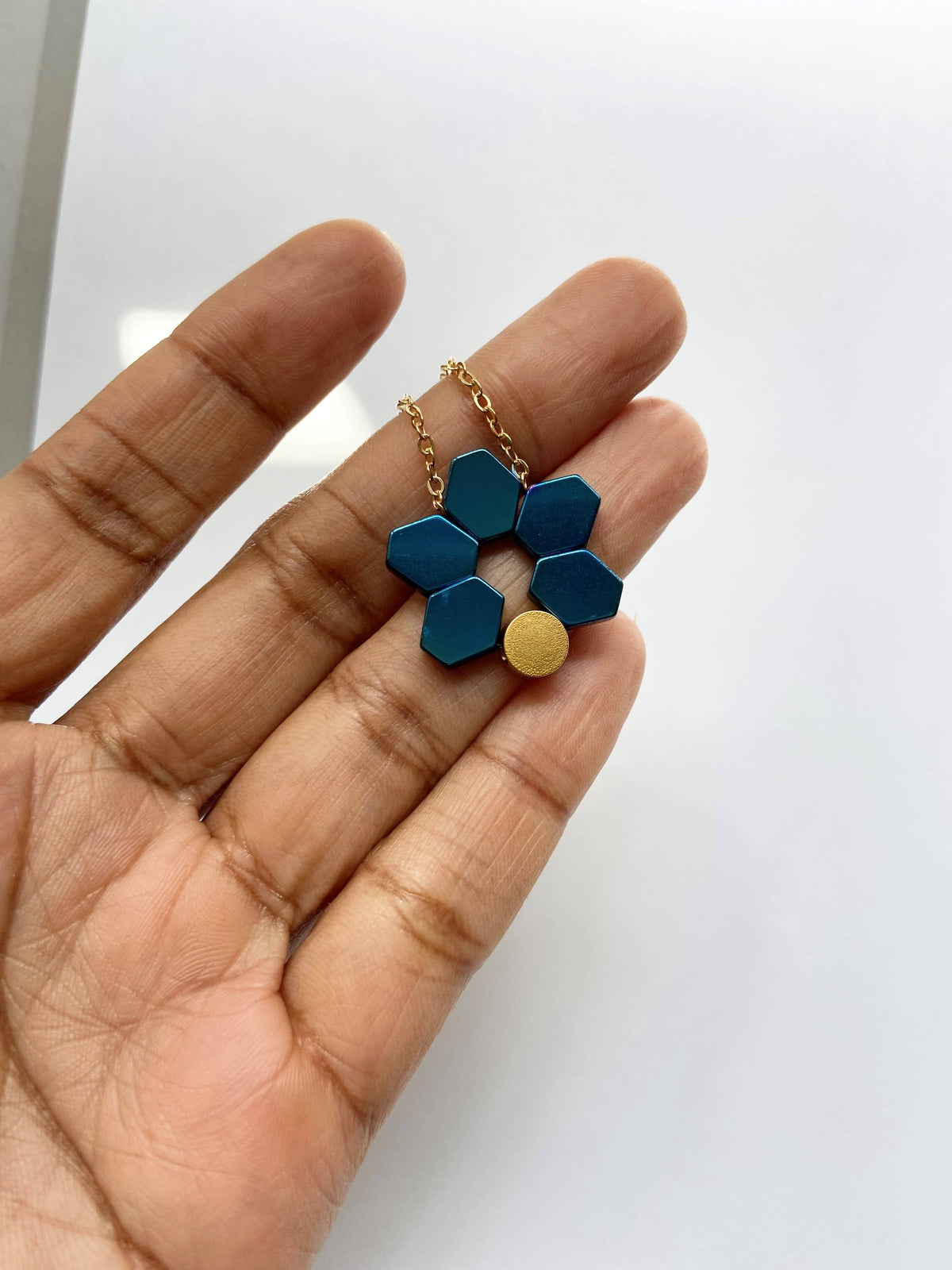 Petals necklace