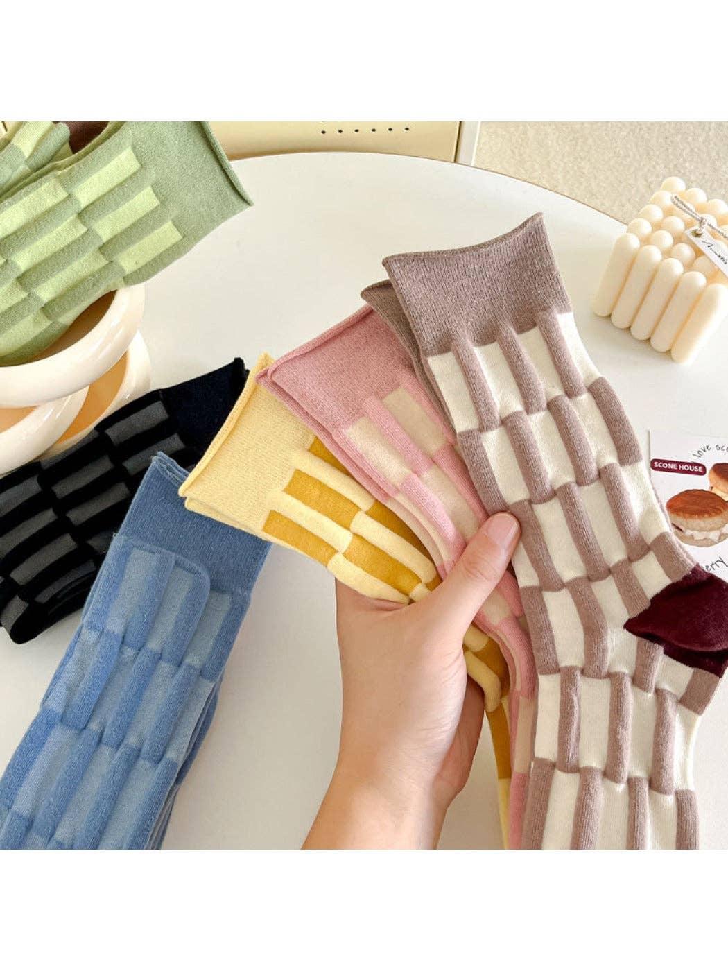 Rufia -  Seamless Mid-Crew Capsule Socks for Women - Fresh & Cute