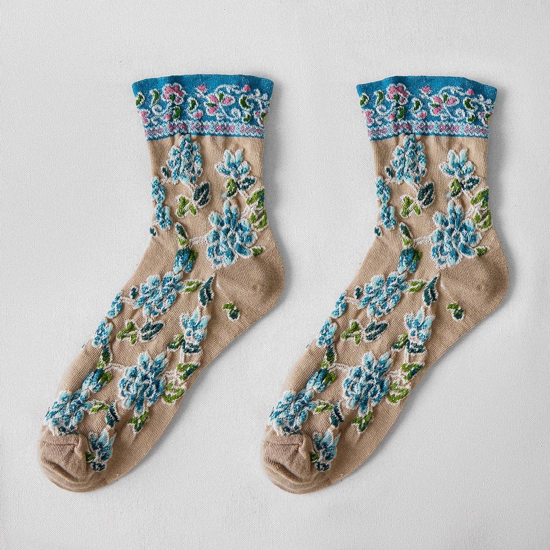 Rufia - Embossed Floral Pattern Women's Socks: Black / One Size