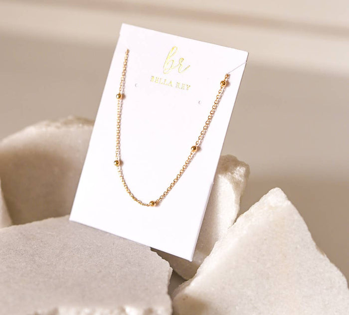 Leya dainty satelite necklace 18k gold plated